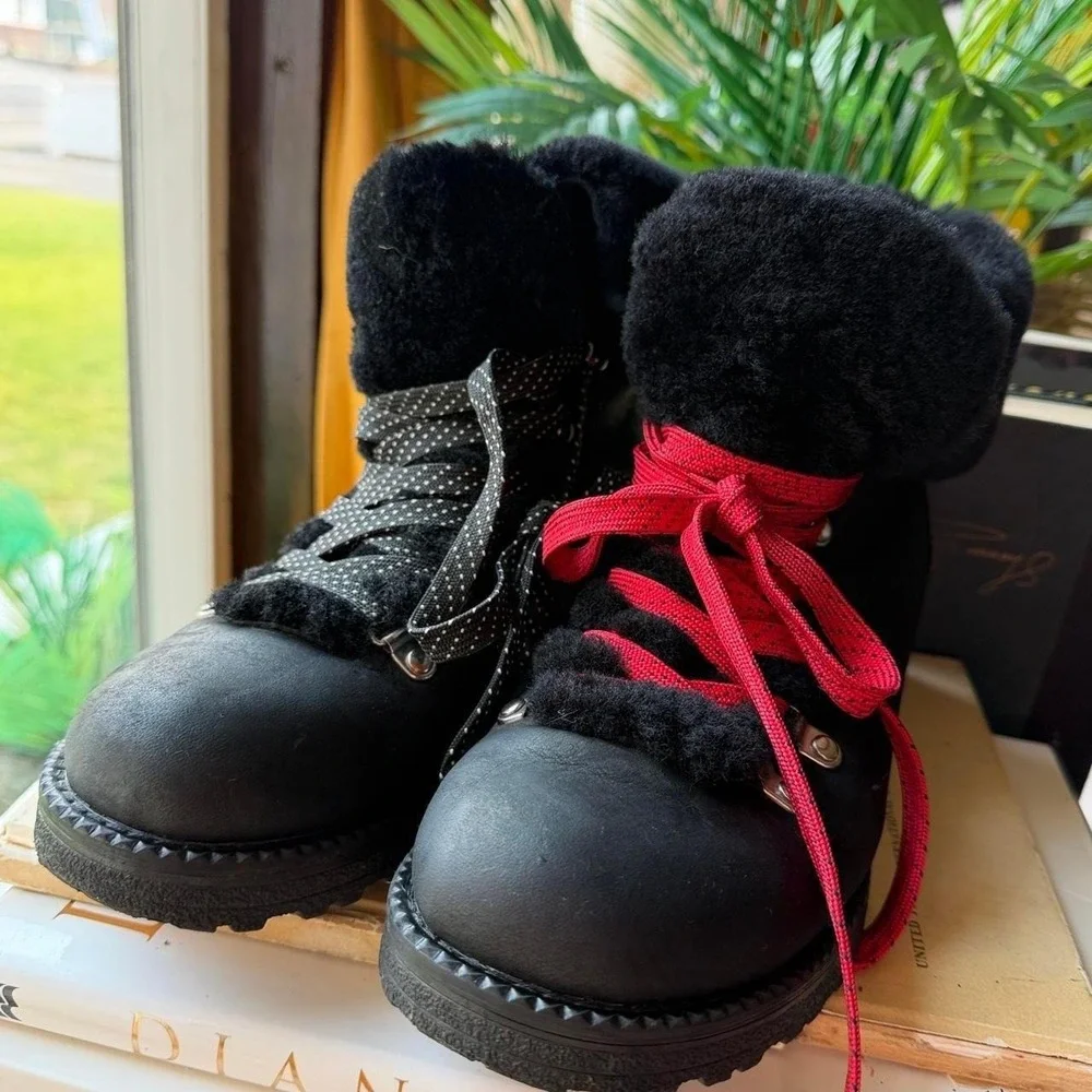 J.Crew Nordic Boots Black Leather Faux Fur Hiking Lug Sole Mismatched Laces 9